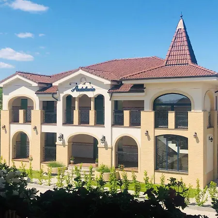 Apartmanovy Dom Andalusia * Velky Meder