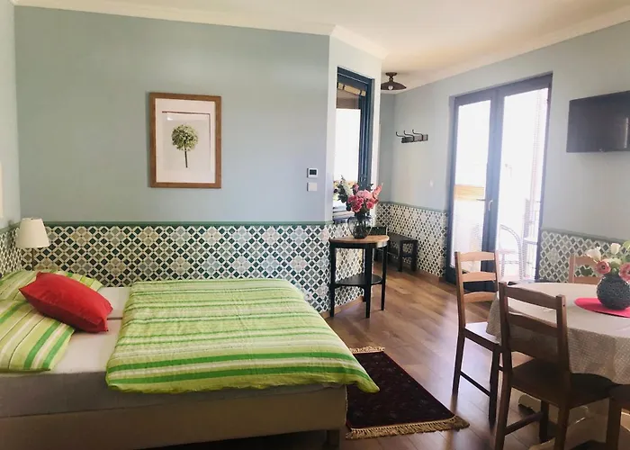 Апартаменты Apartmanovy Dom Andalusia *